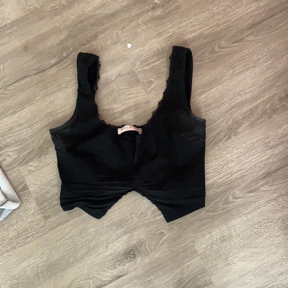 Cropped lace tank